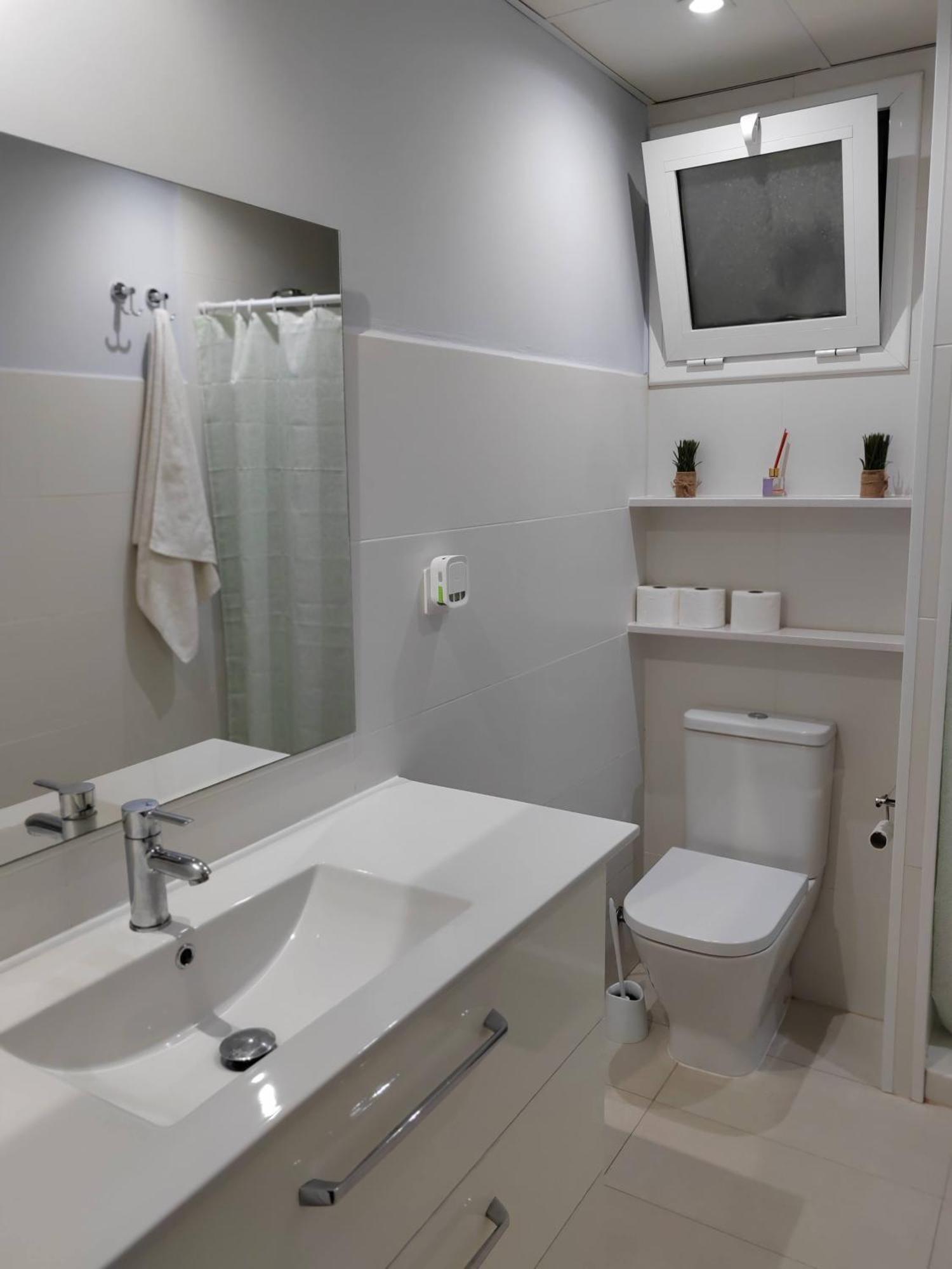 Apartment Centrico Piso En *